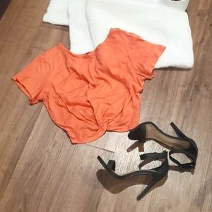 Express Twist Knot Hem Women's Cropped Top - Size Medium (EUC)